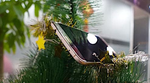 UMi дразнит первой фотографией нового флагманского смартфона с 4 ГБ оперативной памяти за $199