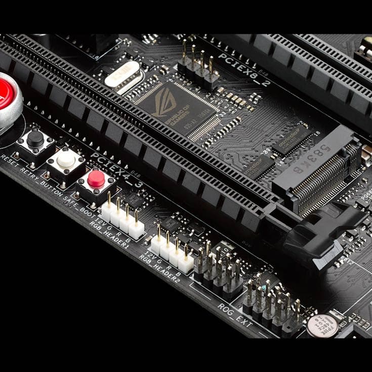 Плата типоразмера ATX построена на чипсете Intel Z170 Express