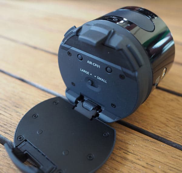 Olympus Air — камера, присоединяемая к смартфону и рассчитанная на объективы системы Micro Four Thirds 