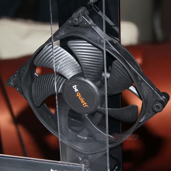 Лопасти вентиляторов Be Quiet! Silent Wings 3 покрыты канавками