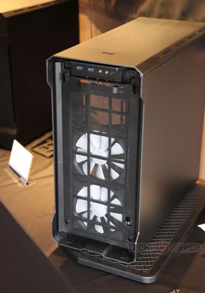 Корпус, получивший очевидное название Enthoo Evolv ATX, будет выпускаться в трех цветовых вариантах: черном, белом и сером