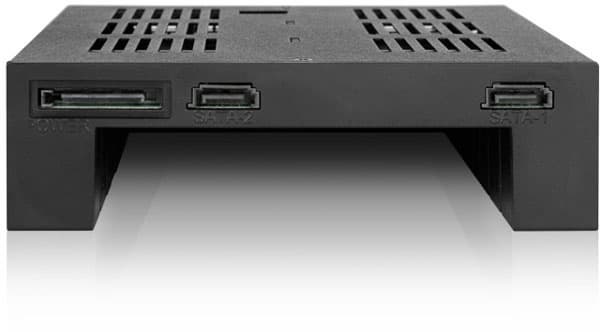 Отсеки типоразмера 2,5 дюйма в ExpressCage MB322SP-B поддерживают горячую замену накопителей