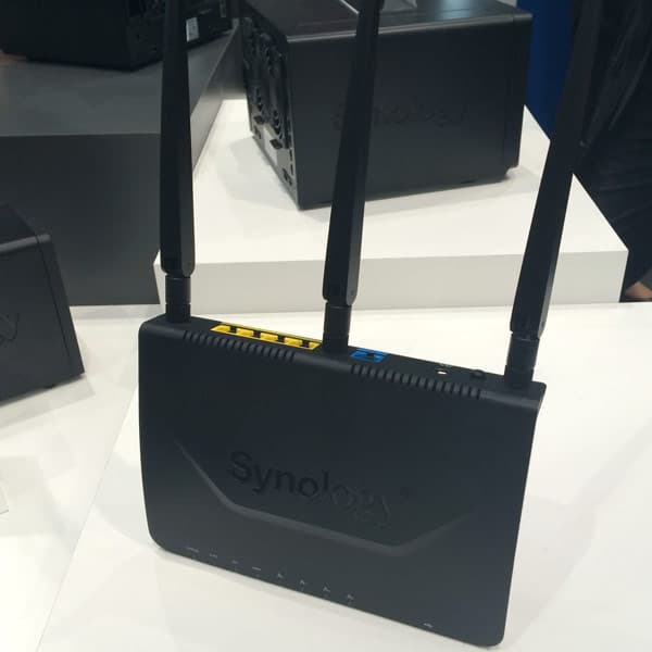 Пропускная способность маршрутизатора Synology Router RT1900ac достигает 1,9 Гбит/с