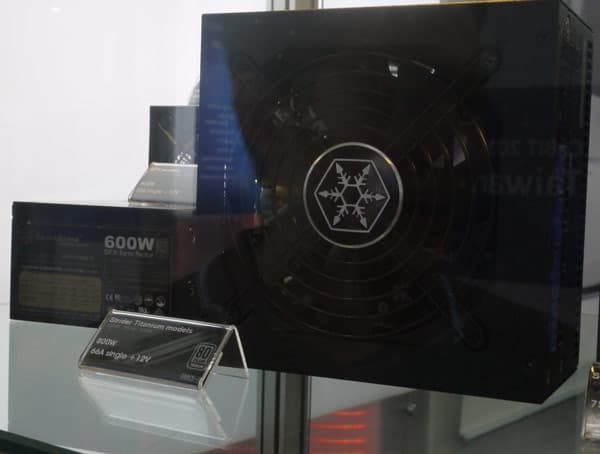 В экспозицию SilverStone на CeBIT 2015 вошли блоки питания серии Strider мощностью до 1200 Вт