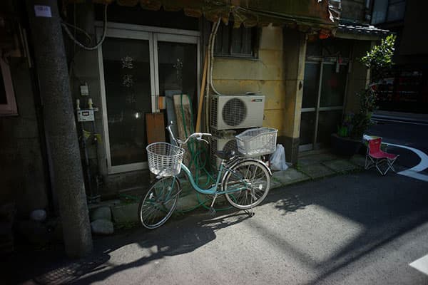 Объектив MS-Optical Perar 21mm f/4.5 MC Super Wide Triplet оснащен креплением Leica M, но с помощью переходника его можно использовать с камерами Sony E