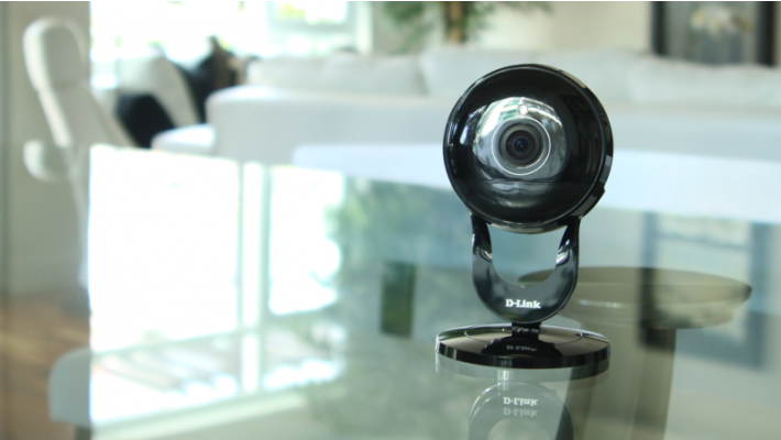 Камеры наблюдения D-Link DCS-2630L и DCS-960L стоят $200 и $150 соответственно