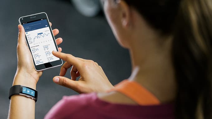 Новый браслет Microsoft Band стоит $250