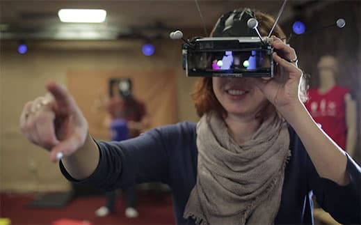 Проект Microsoft Comradre нацелен на создание мультиплеерного режима шлемов дополненной реальности