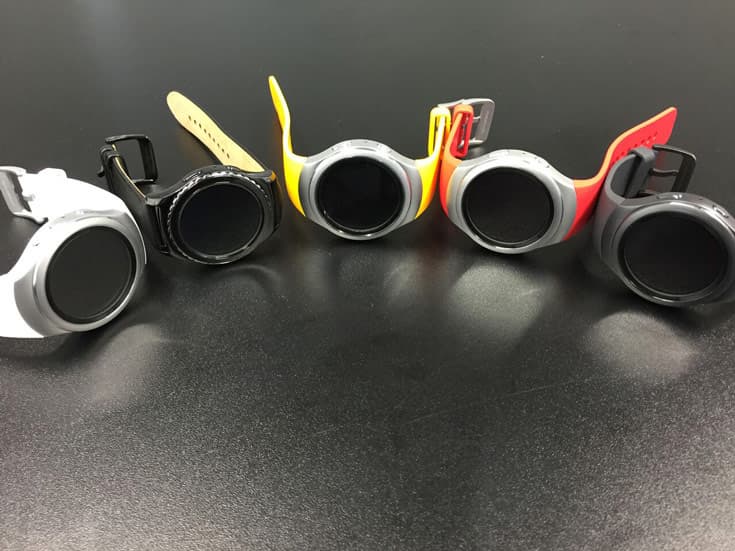 Продажи умных часов Samsung Gear S2 в модификациях Sport и Classic начнутся в октябре