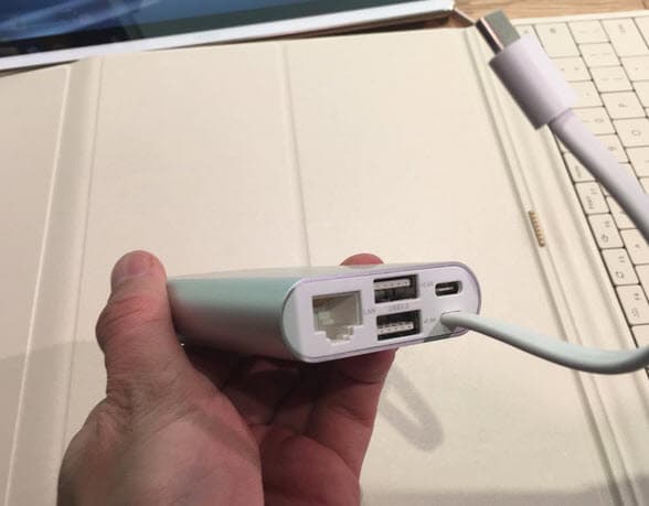 На MWC 2016 представлен планшет Huawei MateBook