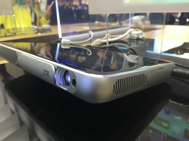 ZTE представила гибрид SPro Plus 