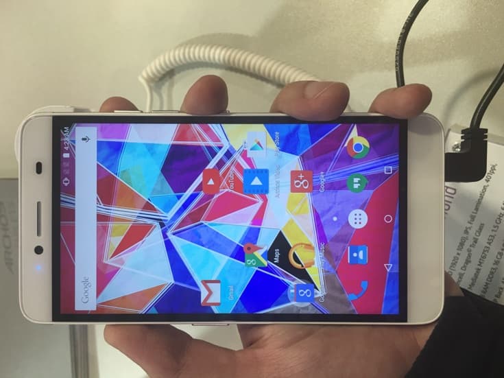 Archos представила смартфон Diamond 2 Plus