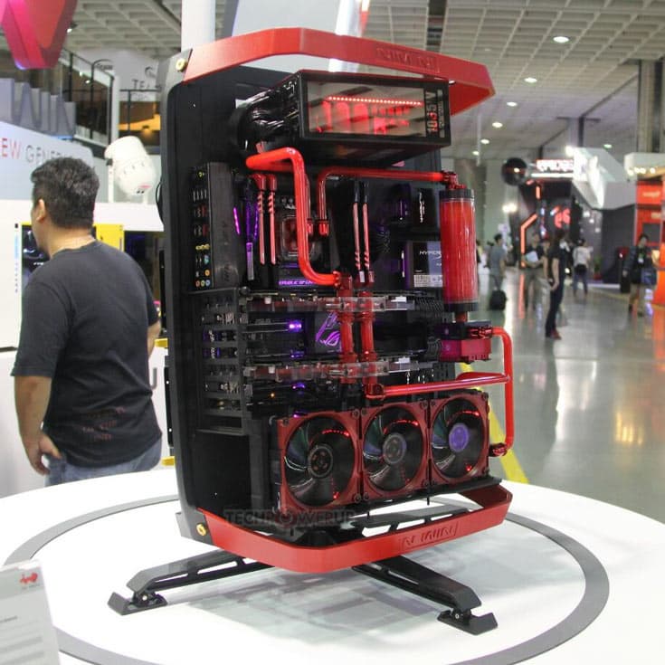 Конструкцией In Win X-Frame 2.0 предусмотрена установка СВО