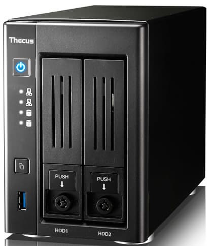 Thecus N2810PRO оснащен портами USB 3.0, S/PDIF, HDMI и DisplayPort