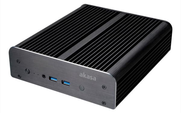 Корпус Akasa Newton X6 изготовлен из алюминия и играет роль процессорного радиатора