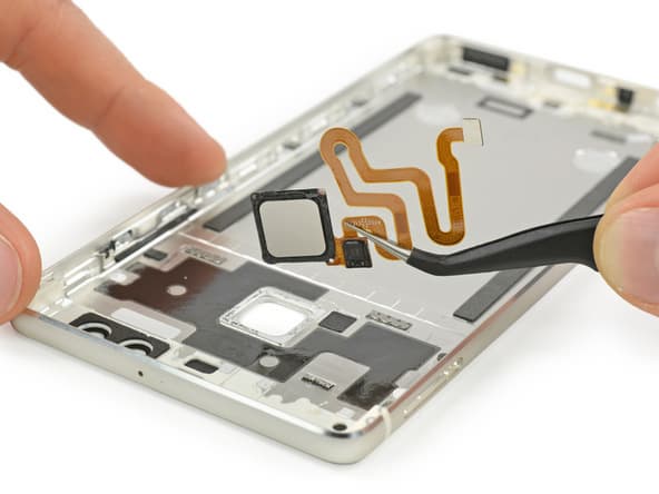Huawei P9 заработал у iFixit семь баллов