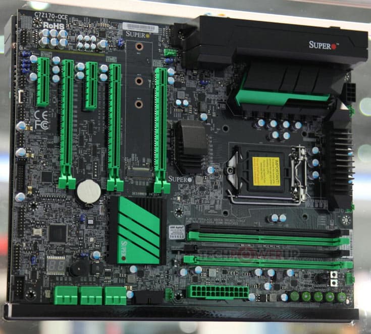 Для оформления системной платы Supermicro C7Z170-OCE выбрано сочетание черного и зеленого цветов