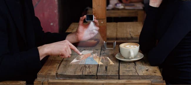 Умные часы ASU Cast One со встроенным лазерным проектором оценены в 460 долларов