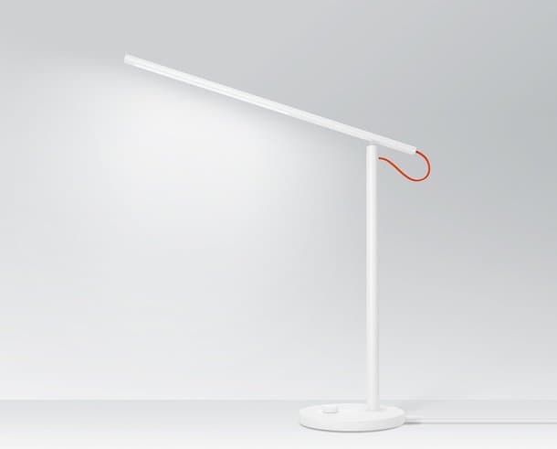 Xiaomi представила светодиодную настольную лампу Mi Smart LED