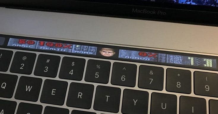 Игру Doom можно запустить на панели Apple Touch Bar