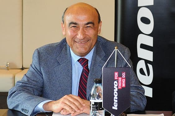 Lenovo не планирует выпускать смартфоны с ОС Windows