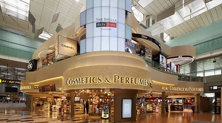 Двум жителям Сингапура грозит до двух лет тюрьмы за творческий подход к приобретению iPhone 7