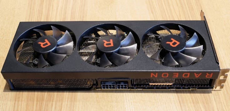 Radeon RX Vega 56 могла бы получить СО с тремя вентиляторами