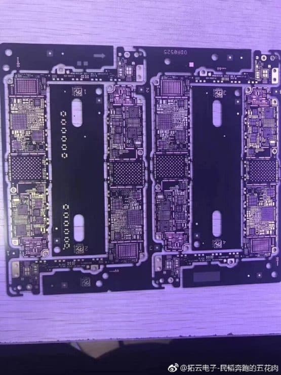 На платах видно расположение SoC Apple A11