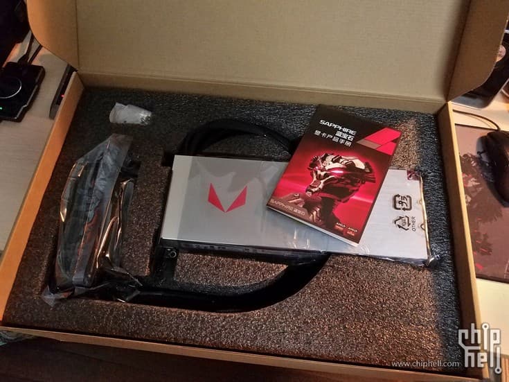 Появились снимки Sapphire Radeon RX Vega 64 с ЖСО