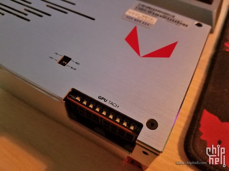 Появились снимки Sapphire Radeon RX Vega 64 с ЖСО