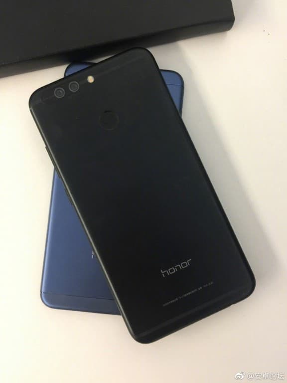 Появились фотографии смартфона Honor V9 Mini 