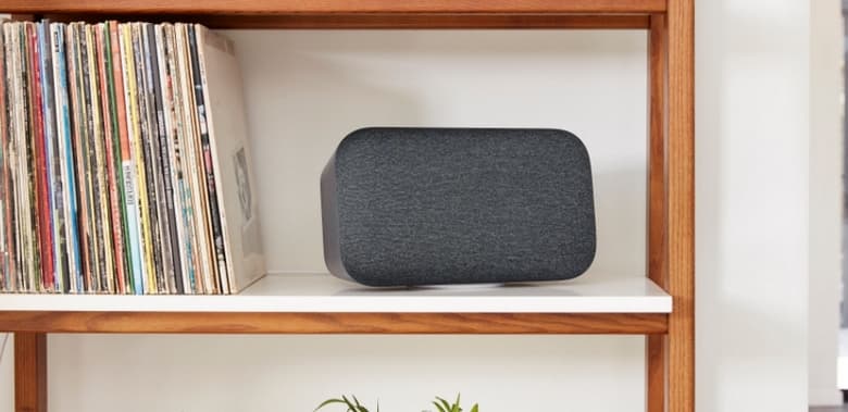 Google начала продавать Home Max