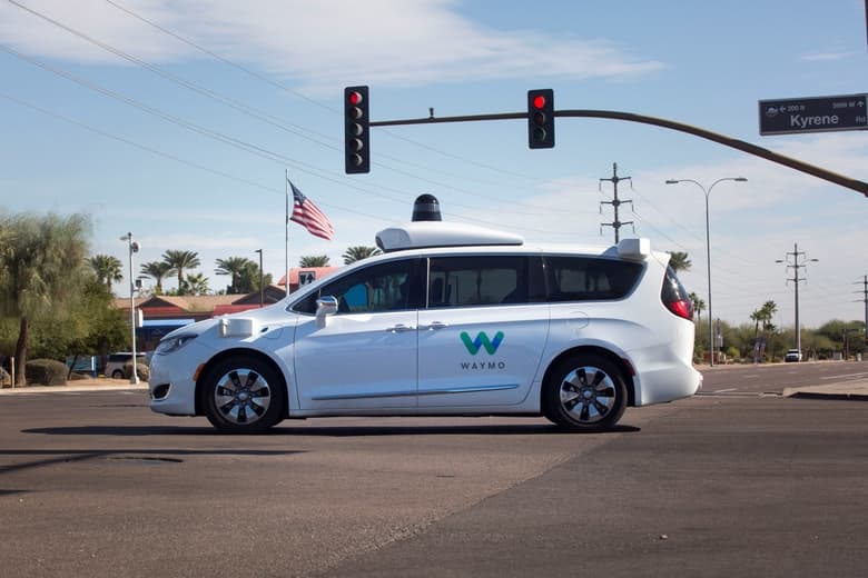 Waymo начала сотрудничать с Trov