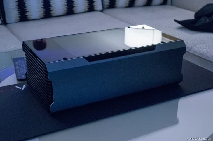 В корпусах Phanteks Project 217 и 217S видеокарта не подключена напрямую к системной плате