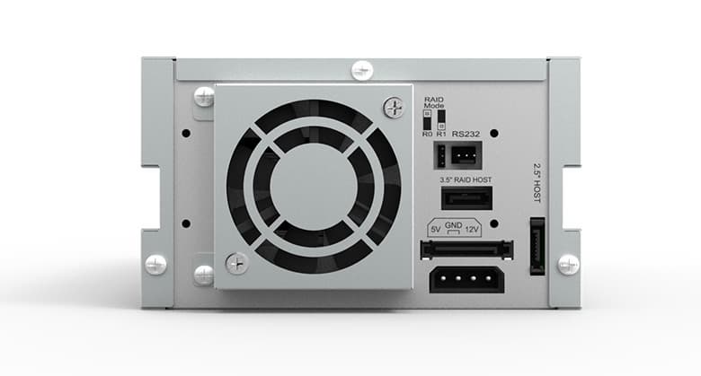 Модуль Raidon InTANK iR2623-S3 занимает два отсека типоразмера 5,25 дюйма