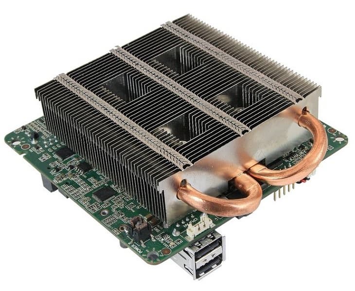 Плата Sapphire BP-FT3bGS выделяется своей системой охлаждения