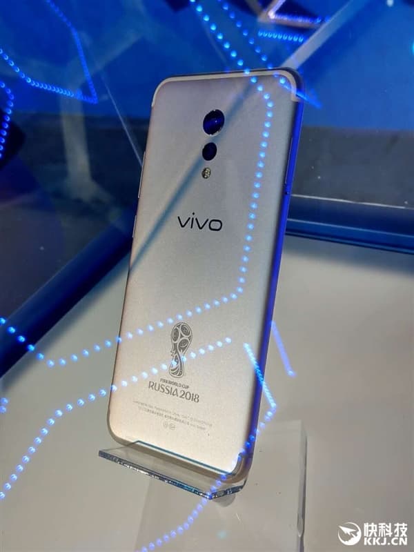 Vivo стала спонсором Чемпионатов мира по футболу 2018 и 2022