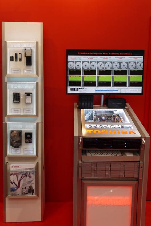 Основу экспозиции Toshiba на выставке CeBIT 2017 составили HDD, SSD и флэш-накопители 