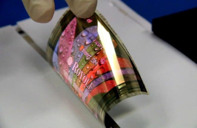 Аналитики считают, что рынок гибких дисплеев вырастет до $200 млрд за пять лет