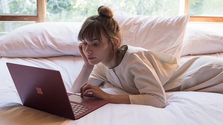 Ноутбук Microsoft Surface Laptop оценивается минимум в 1000 долларов