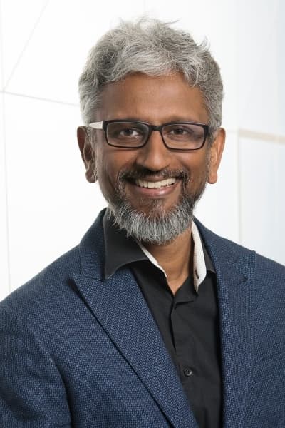 Intel наняла Кодури для работы над некими дискретными графическими решениями