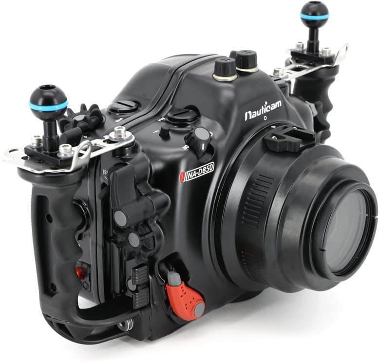 Поставки боксов Nauticam NA-D850 должны начаться 16 октября