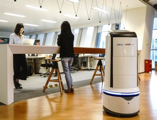 В Китае роботы скоро начнут доставлять обеды сотрудникам офисных зданий