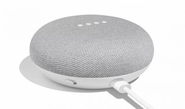 Опубликованы первые изображения АС Google Home Mini, которая поступит в продажу 19 октября по цене $49