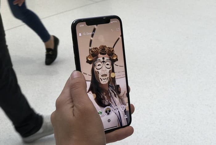 Проблемы на производстве камеры TrueDepth для iPhone X заставляют аналитиков вновь снижать прогнозы