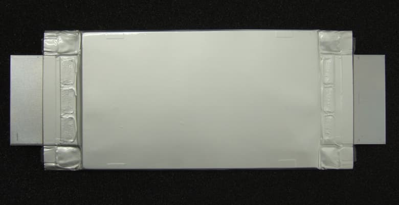 Toshiba использует в литий-ионных аккумуляторах следующего поколения для электромобилей новый материал