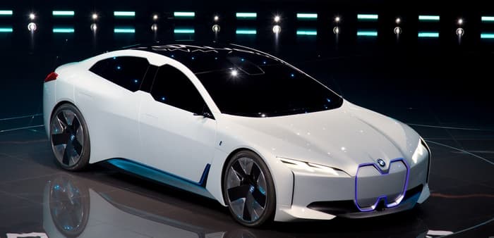 Электромобиль BMW i Vision Dynamics должен иметь дальность хода 600 км