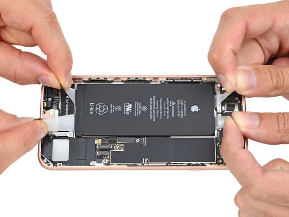 iPhone 8 заработал у iFixit шесть баллов