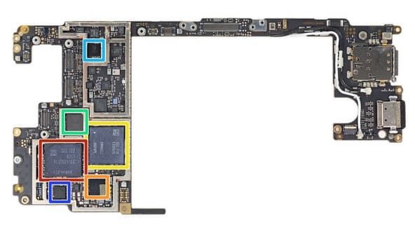 Essential Phone заработал у iFixit один балл