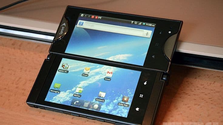 Смартфон ZTE Axon Multy получит два дисплея и конструкцию «горизонтальной раскладушки»